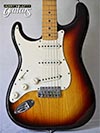Photo Reference vintage lefty guitar electric Stratocaster Fender American Standard 3-Tone Burst 1978