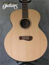 Photo Reference acoustic Tacoma guitar for lefties model JM9LH