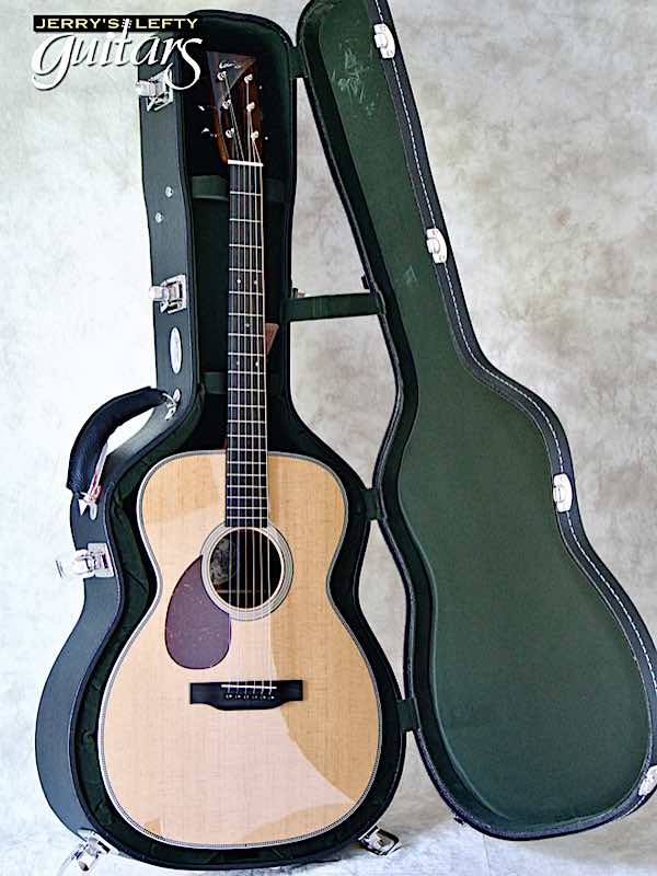 sale guitar for lefthanders new acoustic Collings OM2H Custom No.545  Case View