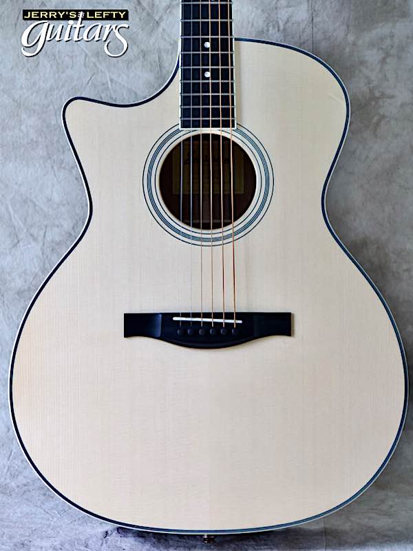 sale guitar for lefthanders new Eastman AC322CE No.726 Close-up View