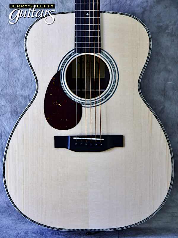 sale guitar for lefthanders new acoustic Eastman E20 OM No.524 Close-up View