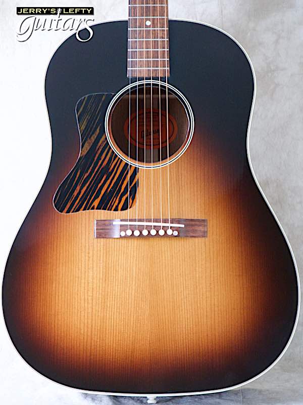 sale guitar for lefthanders used acoustic 2017 Gibson Custom Shop 1936 J35 Vintage Sunburst No.004 Close-up View