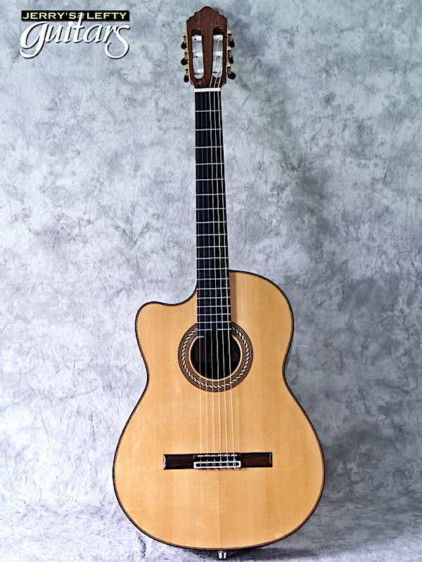 sale guitar for lefthanders used acoustic Albert & Mueller Classical Cutaway with electronics No.690 Front View