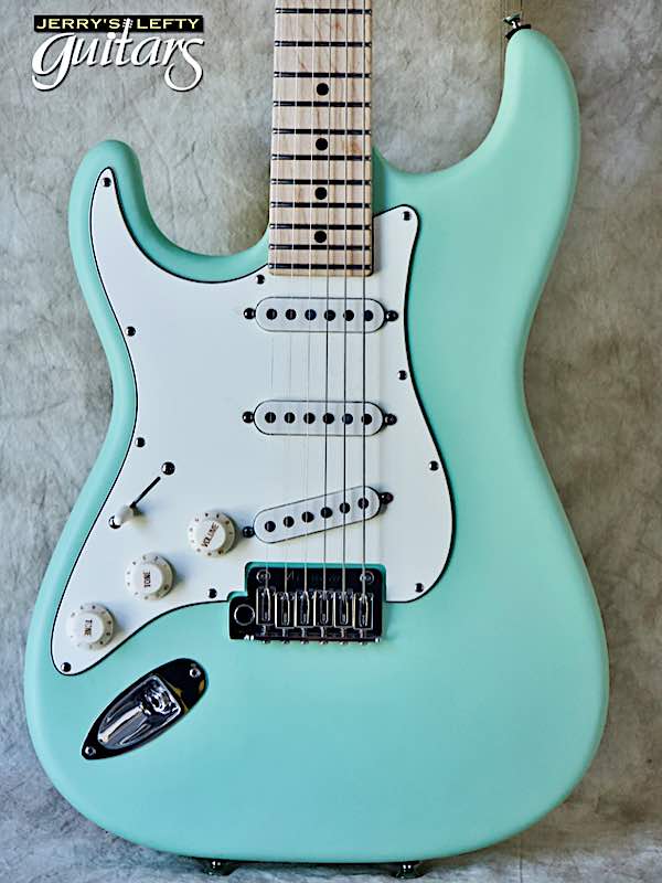 sale guitar for lefthanders new electric Anderson Icon Classic Satin Surf Green No.322 Close-up View