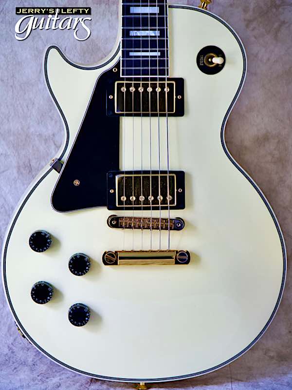 sale guitar for lefthanders used electric 2004 Gibson Les Paul Custom Alpine White No.632 Close-up View