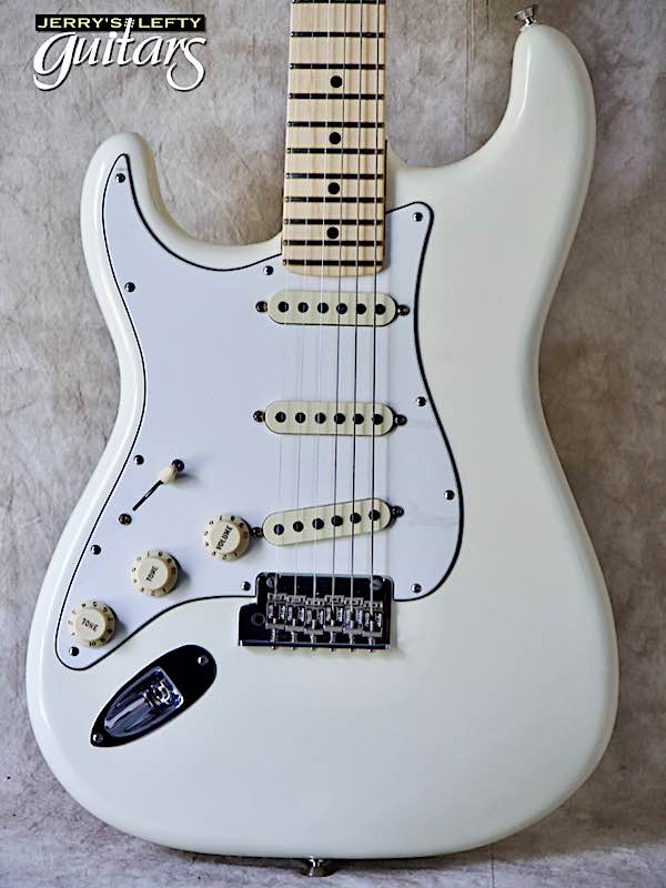 sale guitar for lefthanders used acoustic 2021 Fender American Professional Stratocaster Olympic White No.797 Close-up View