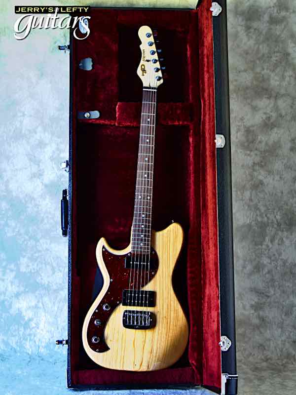 sale guitar for lefthanders used electric G&L Fallout Natural No.126 Case View