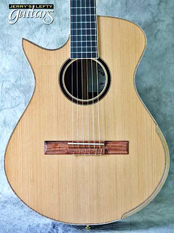 sale guitar for lefthanders new acoustic Maestro Crossover Series Cedar/Rosewood No.947 Close-up View