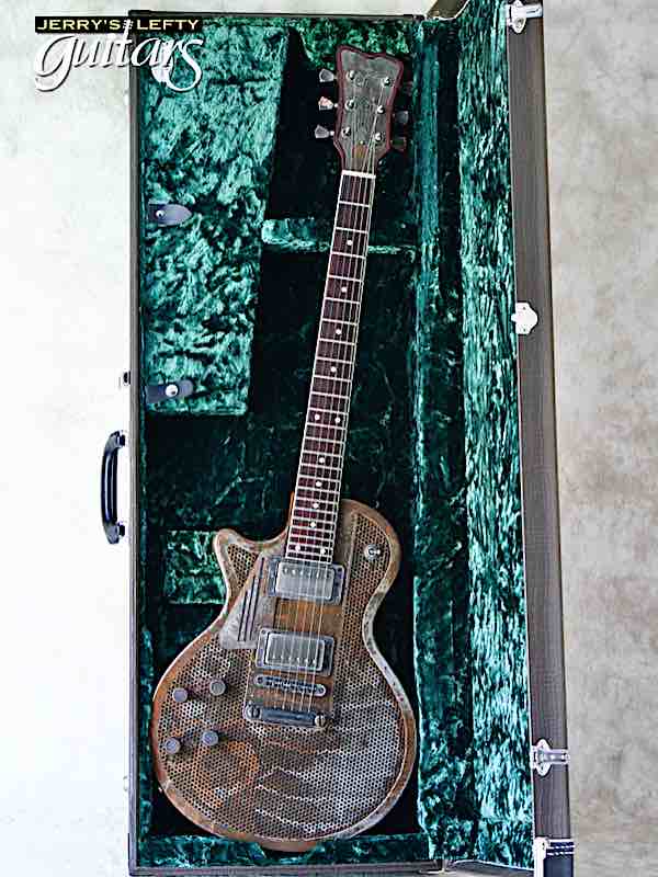 sale guitar for lefthanders used electric Trussart Rust O Matic Holey SteelDeville No.165 Case View